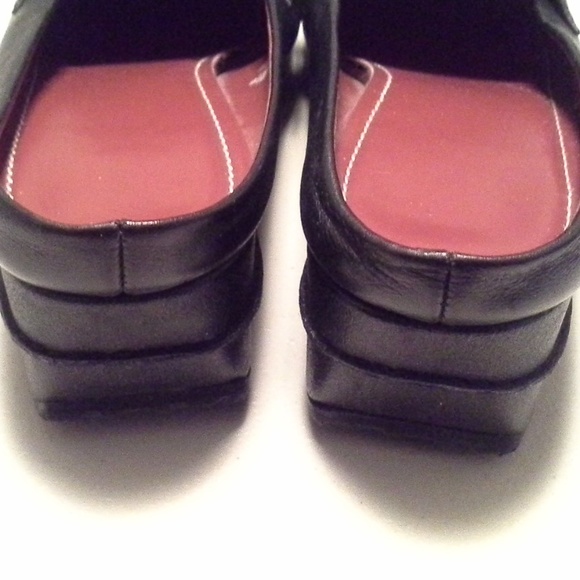 *SOLD* Leather Black Loafer Shoes *HOST PICK* - Picture 4 of 8